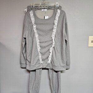 women's maternity medium gray active wear set sweatshirt sweatpants
